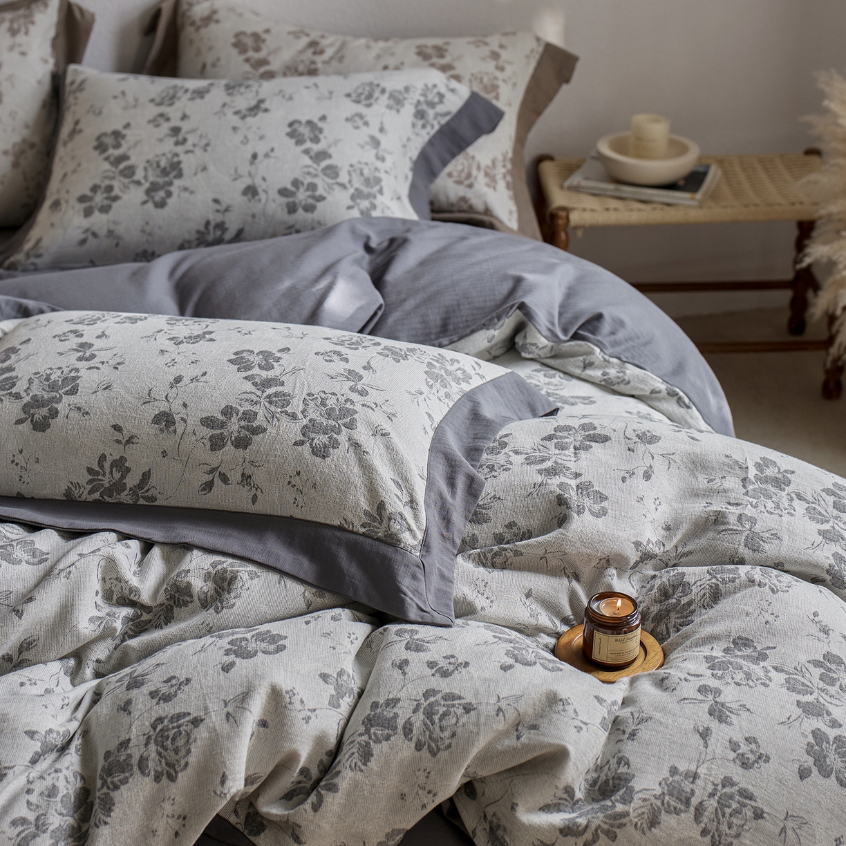 91家纺网 家纺一手货源 找家纺 （总）梦享生活家居 2025新款双层纱提花四件套-砚秋系列