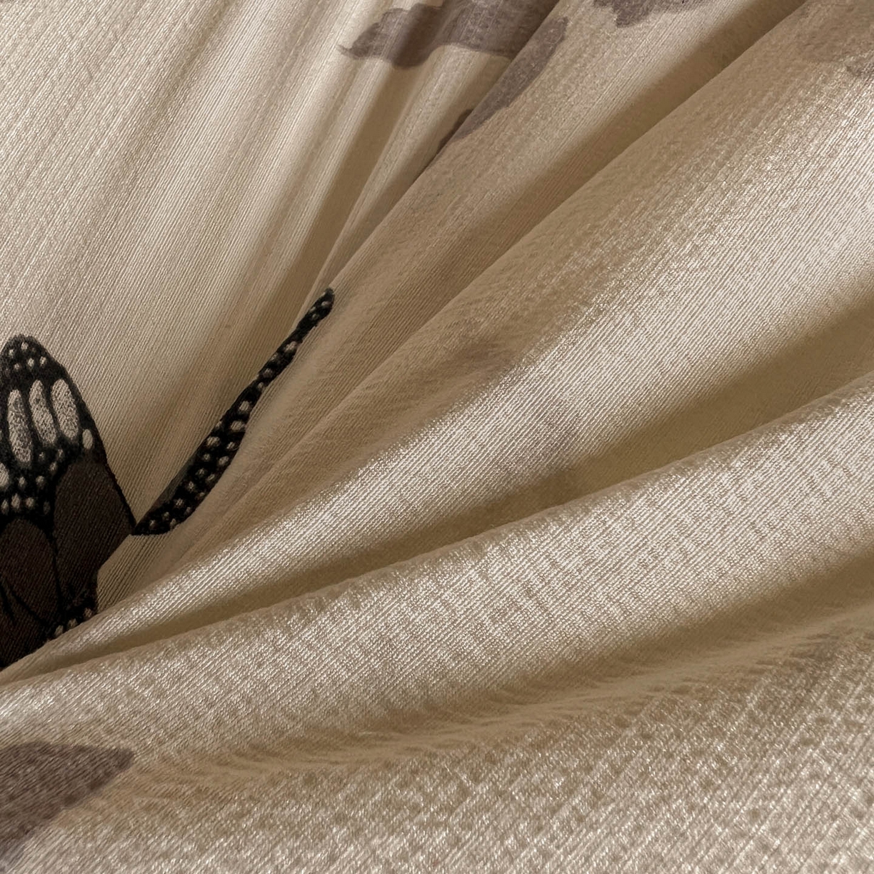 91家纺网 家纺一手货源 找家纺 Mata蔓塔家 2025新款侘寂风泡芙花边豆豆被被子被芯冬被春秋被牛奶绒豆豆被 庄生晓梦