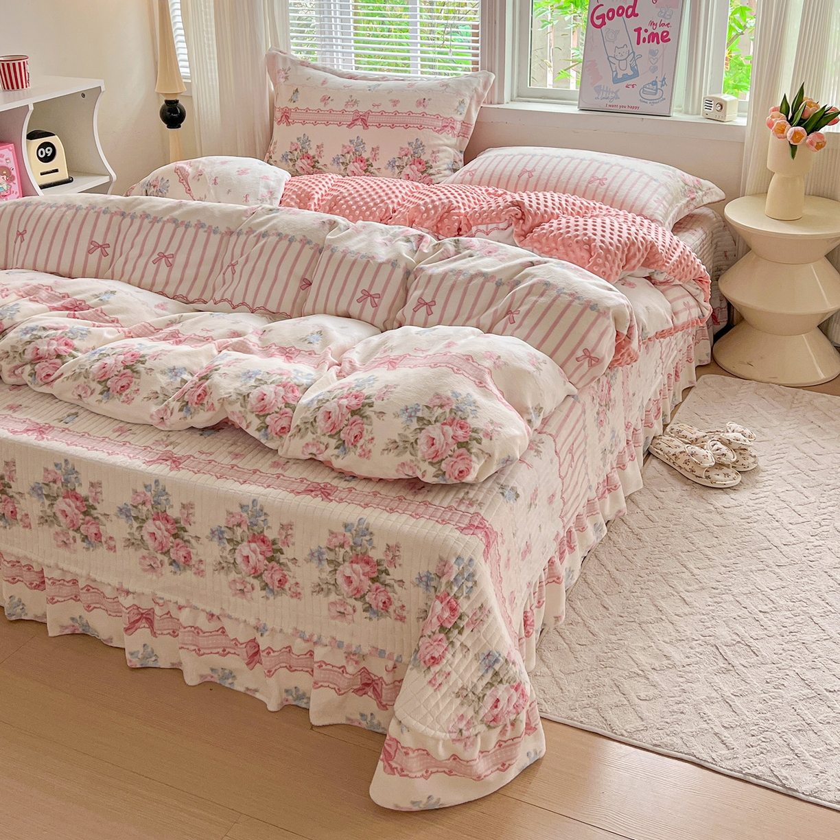 91家纺网 家纺一手货源 找家纺 （总）一比一 2025新款加厚保暖豆豆牛奶绒床盖款四件套