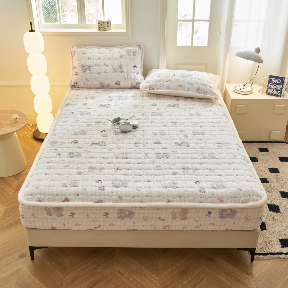 91家纺网 家纺一手货源 找家纺 晨曦家纺 2025新款加厚加绒牛奶绒卡通夹棉三层单床笠 动物乐园