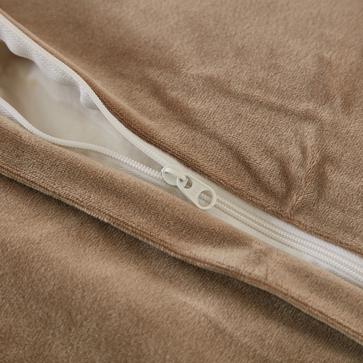 91家纺网 家纺一手货源 找家纺 悦然毛巾被 2025新款高克重德芙绒双拼四件套 豆沙米咖