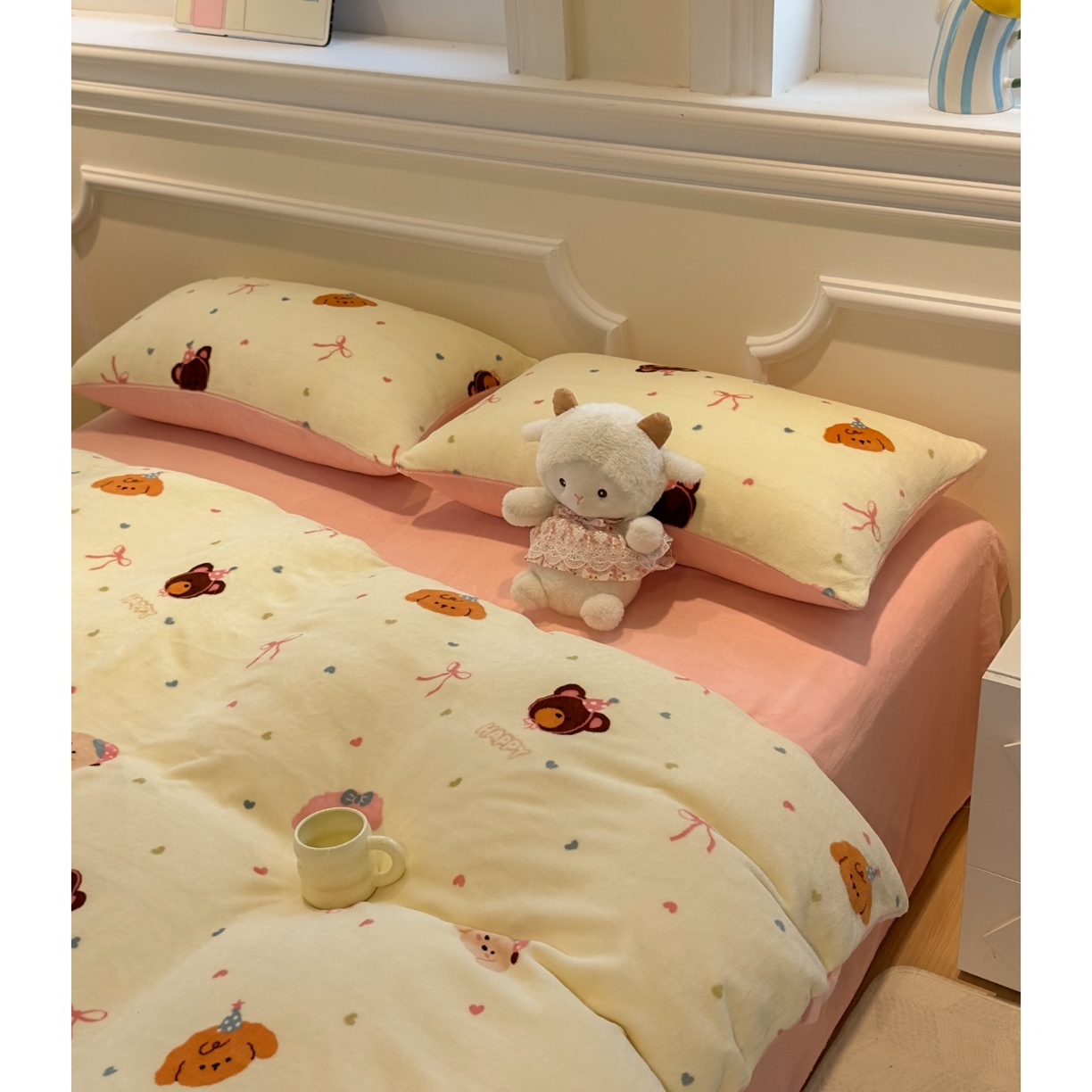 91家纺网 家纺一手货源 找家纺 yyds网供 2025新款牛奶绒四件套ins风加厚床品卡通印花三件套双面法兰绒秋冬保暖不静电 风格二 多彩缤纷美梦