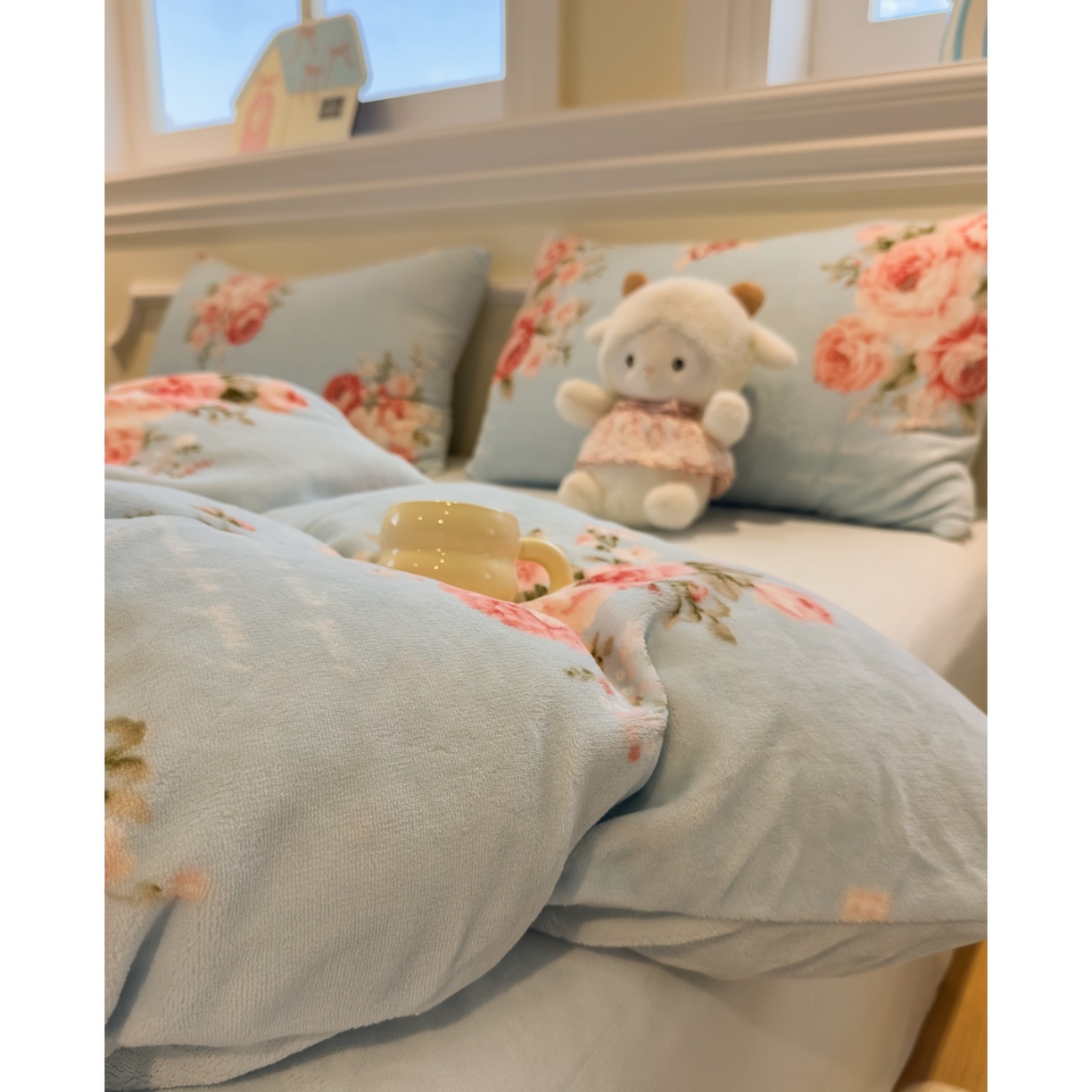 91家纺网 家纺一手货源 找家纺 yyds网供 2025新款牛奶绒四件套ins风加厚床品卡通印花三件套双面法兰绒秋冬保暖不静电 风格二 丽丝鲜花绽放