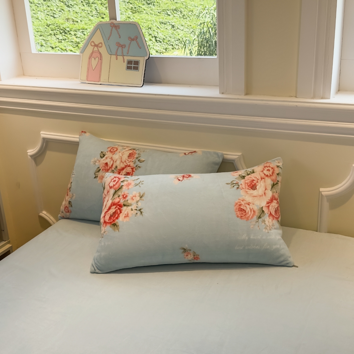 91家纺网 家纺一手货源 找家纺 yyds网供 2025新款牛奶绒四件套ins风加厚床品卡通印花三件套双面法兰绒秋冬保暖不静电 风格二 丽丝鲜花绽放