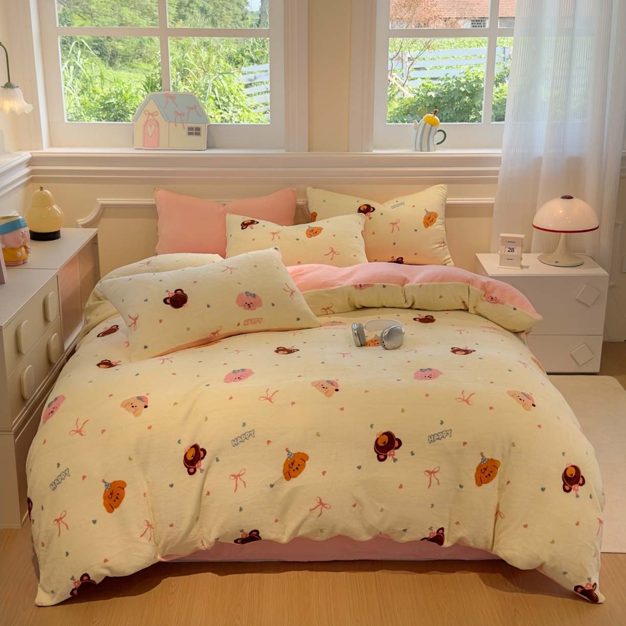 91家纺网 家纺一手货源 找家纺 yyds网供 2025新款牛奶绒四件套ins风加厚床品卡通印花三件套双面法兰绒秋冬保暖不静电 风格二 多彩缤纷美梦