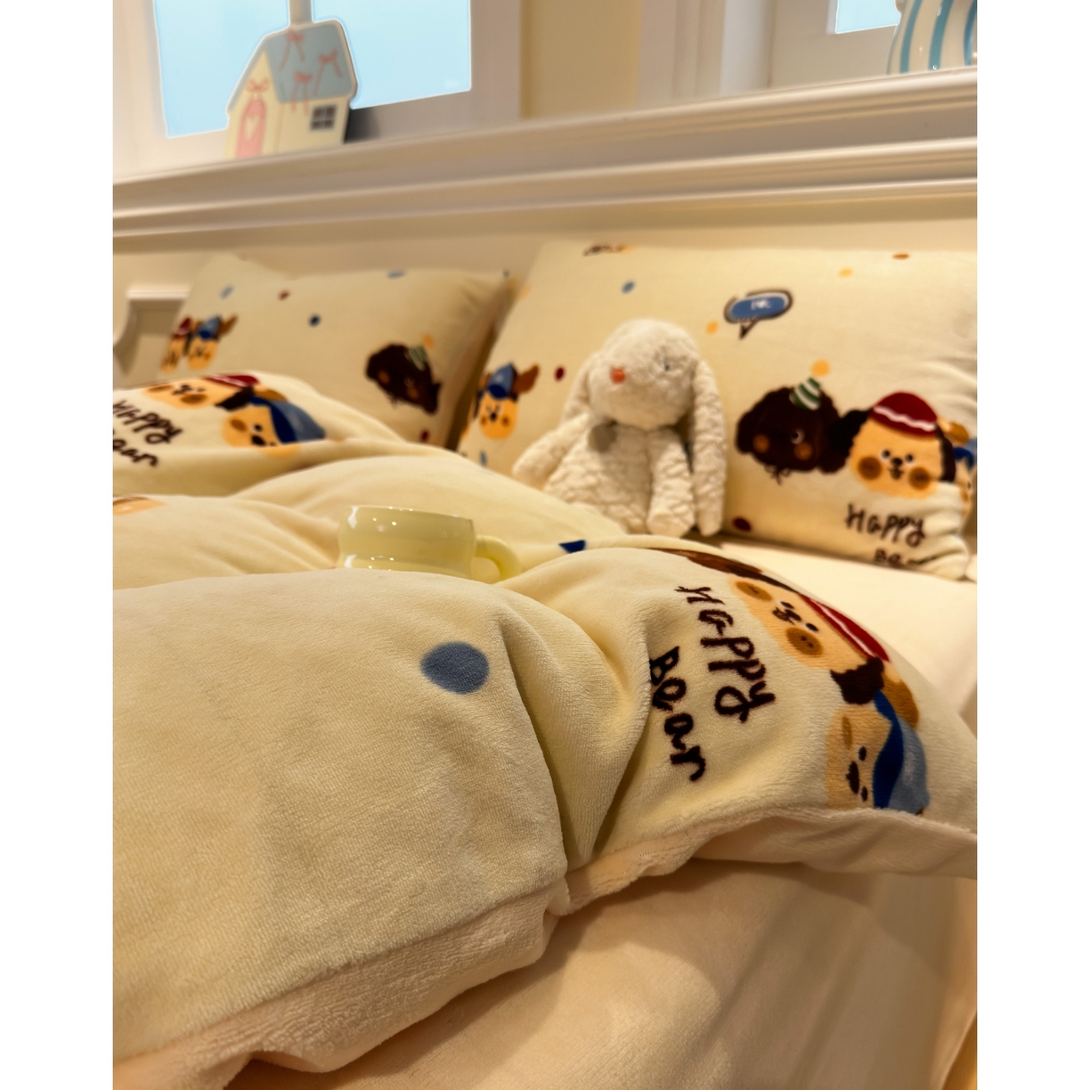 91家纺网 家纺一手货源 找家纺 yyds网供 2025新款牛奶绒四件套ins风加厚床品卡通印花三件套双面法兰绒秋冬保暖不静电 风格二 旺旺乐狗波点