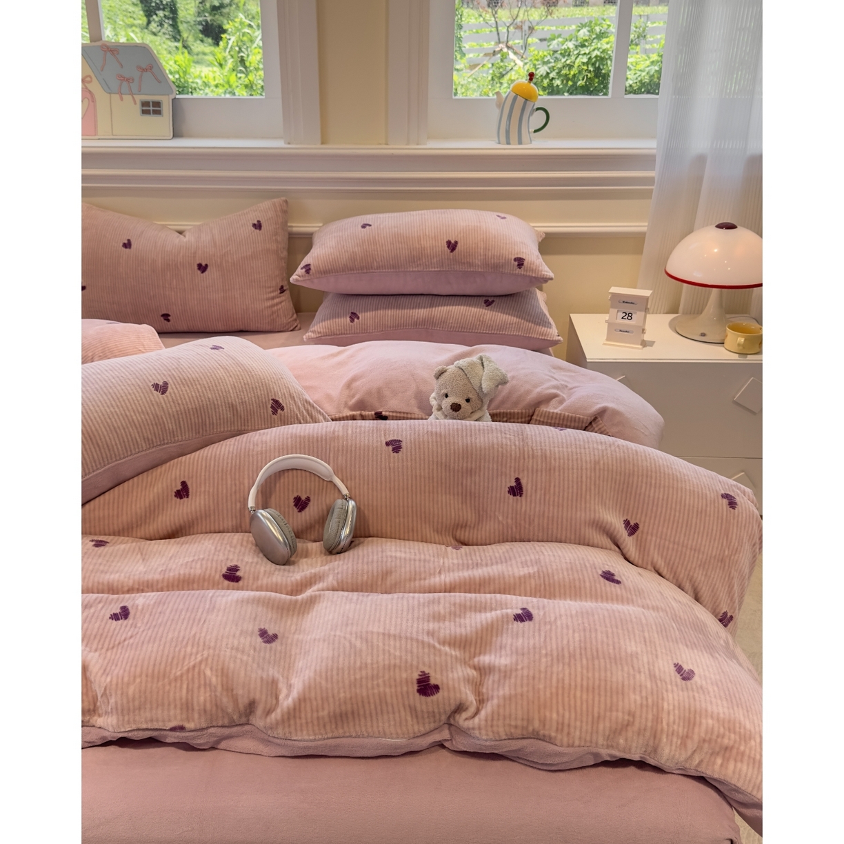 91家纺网 家纺一手货源 找家纺 yyds网供 2025新款牛奶绒四件套ins风加厚床品卡通印花三件套双面法兰绒秋冬保暖不静电 风格二 条纹爱心如愿