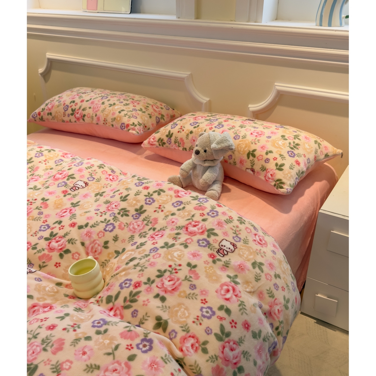 91家纺网 家纺一手货源 找家纺 yyds网供 2025新款牛奶绒四件套ins风加厚床品卡通印花三件套双面法兰绒秋冬保暖不静电 风格二 花园猫语日记