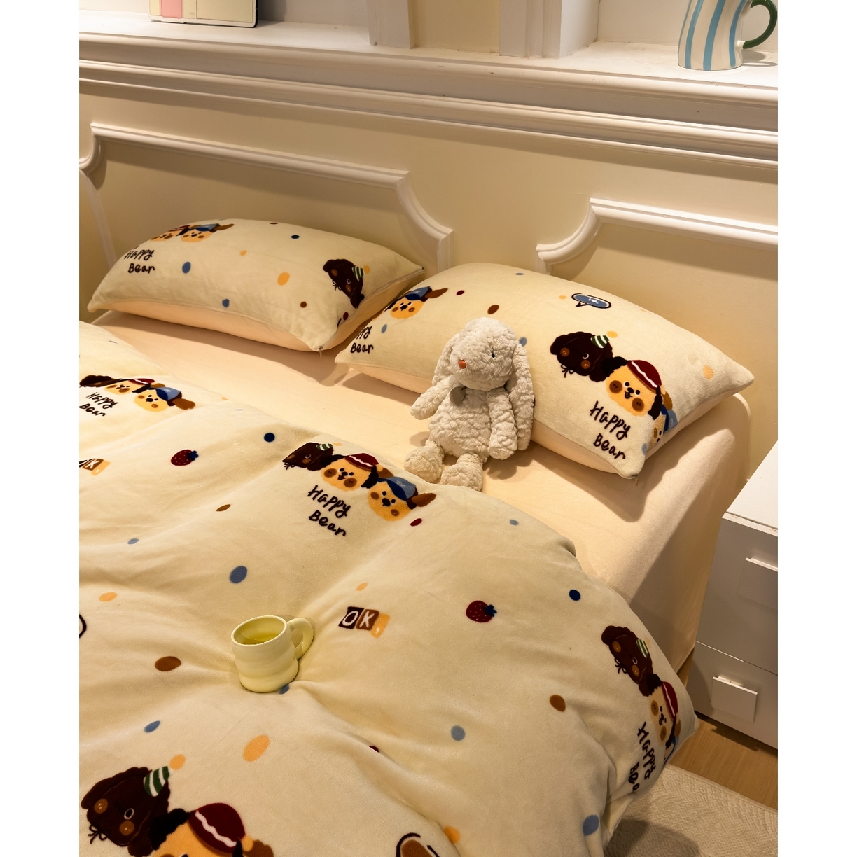 91家纺网 家纺一手货源 找家纺 yyds网供 2025新款牛奶绒四件套ins风加厚床品卡通印花三件套双面法兰绒秋冬保暖不静电 风格二 旺旺乐狗波点