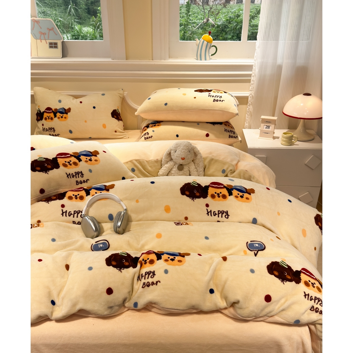 91家纺网 家纺一手货源 找家纺 yyds网供 2025新款牛奶绒四件套ins风加厚床品卡通印花三件套双面法兰绒秋冬保暖不静电 风格二 旺旺乐狗波点