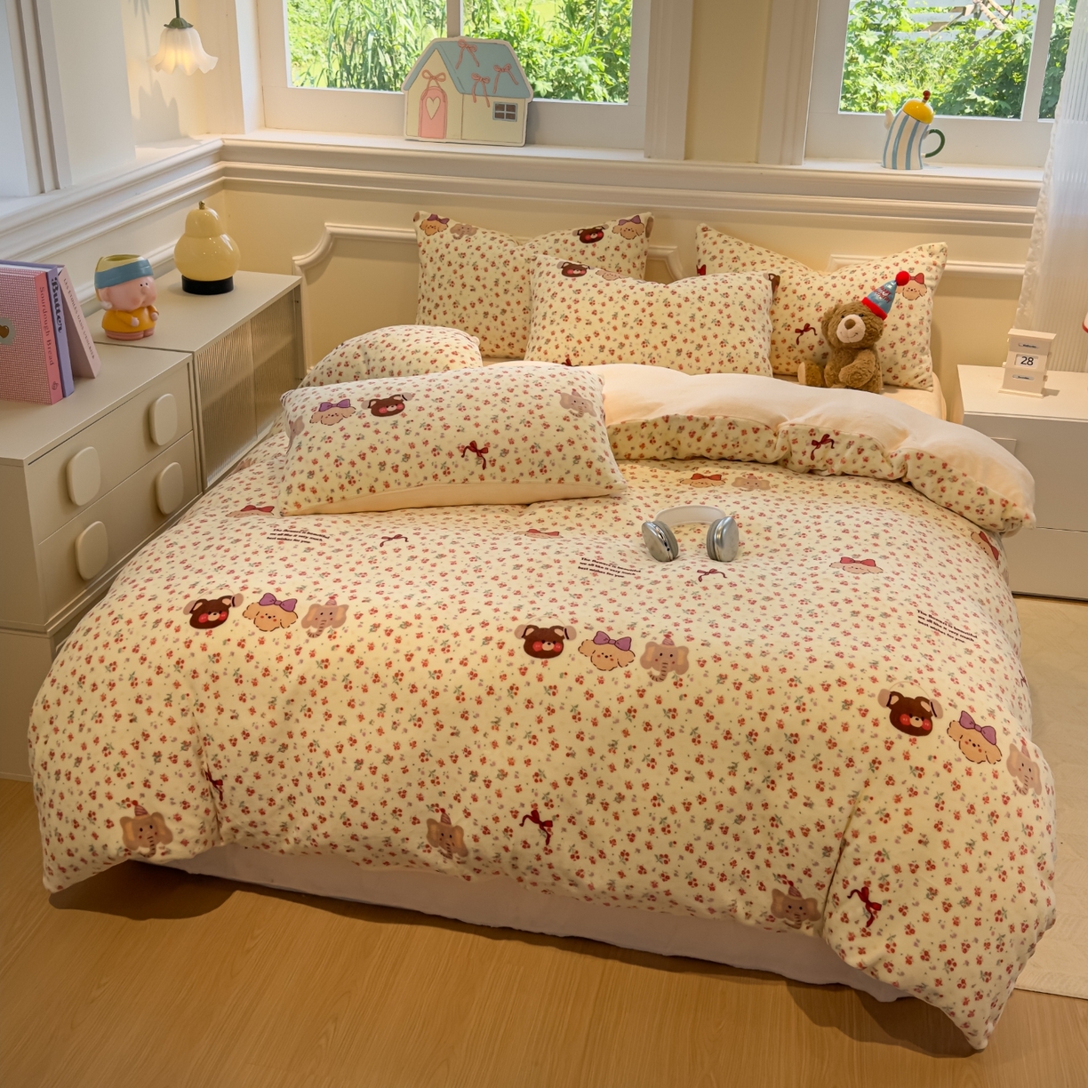 91家纺网 家纺一手货源 找家纺 yyds网供 2025新款牛奶绒四件套ins风加厚床品卡通印花三件套双面法兰绒秋冬保暖不静电 风格二 动物乐园