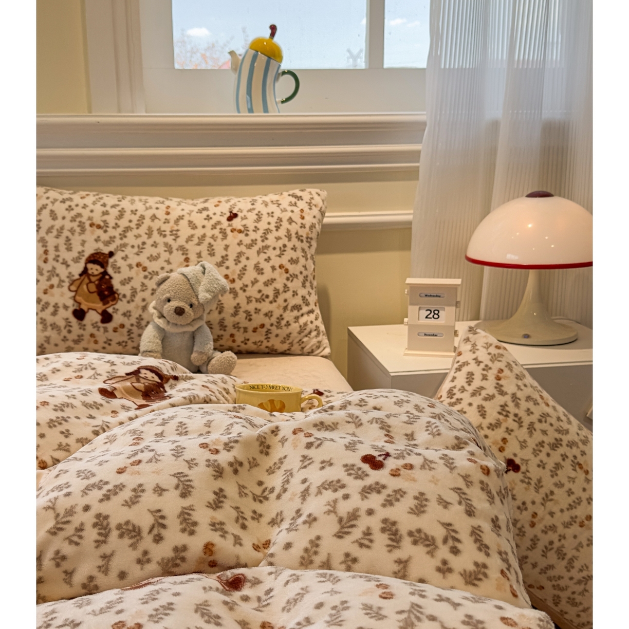 91家纺网 家纺一手货源 找家纺 yyds网供 2025新款牛奶绒四件套ins风加厚床品卡通印花三件套双面法兰绒秋冬保暖不静电 风格二 甜美花间女孩