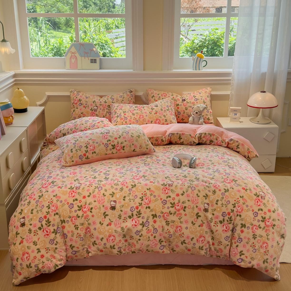 91家纺网 家纺一手货源 找家纺 yyds网供 2025新款牛奶绒四件套ins风加厚床品卡通印花三件套双面法兰绒秋冬保暖不静电 风格二 花园猫语日记