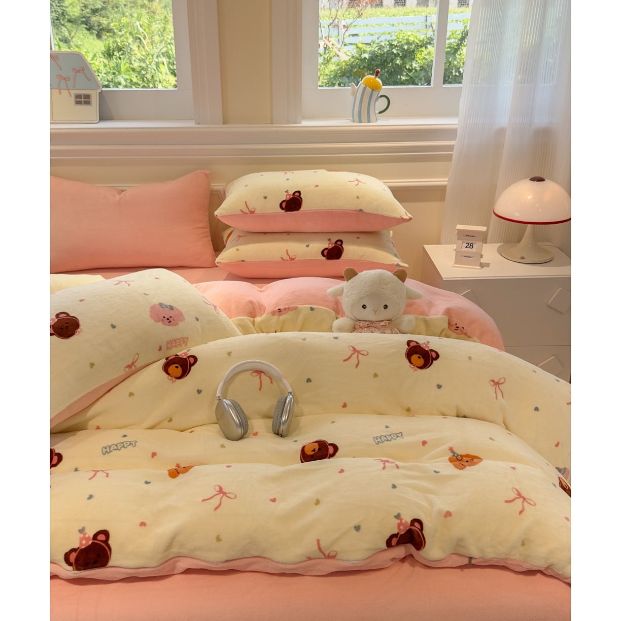 91家纺网 家纺一手货源 找家纺 yyds网供 2025新款牛奶绒四件套ins风加厚床品卡通印花三件套双面法兰绒秋冬保暖不静电 风格二 多彩缤纷美梦