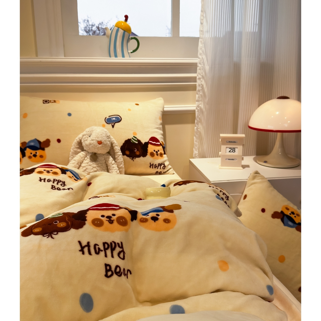 91家纺网 家纺一手货源 找家纺 yyds网供 2025新款牛奶绒四件套ins风加厚床品卡通印花三件套双面法兰绒秋冬保暖不静电 风格二 旺旺乐狗波点