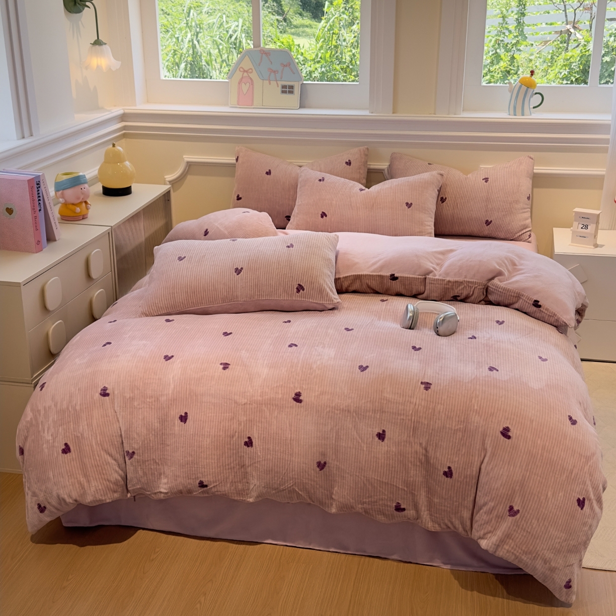 91家纺网 家纺一手货源 找家纺 yyds网供 2025新款牛奶绒四件套ins风加厚床品卡通印花三件套双面法兰绒秋冬保暖不静电 风格二 条纹爱心如愿