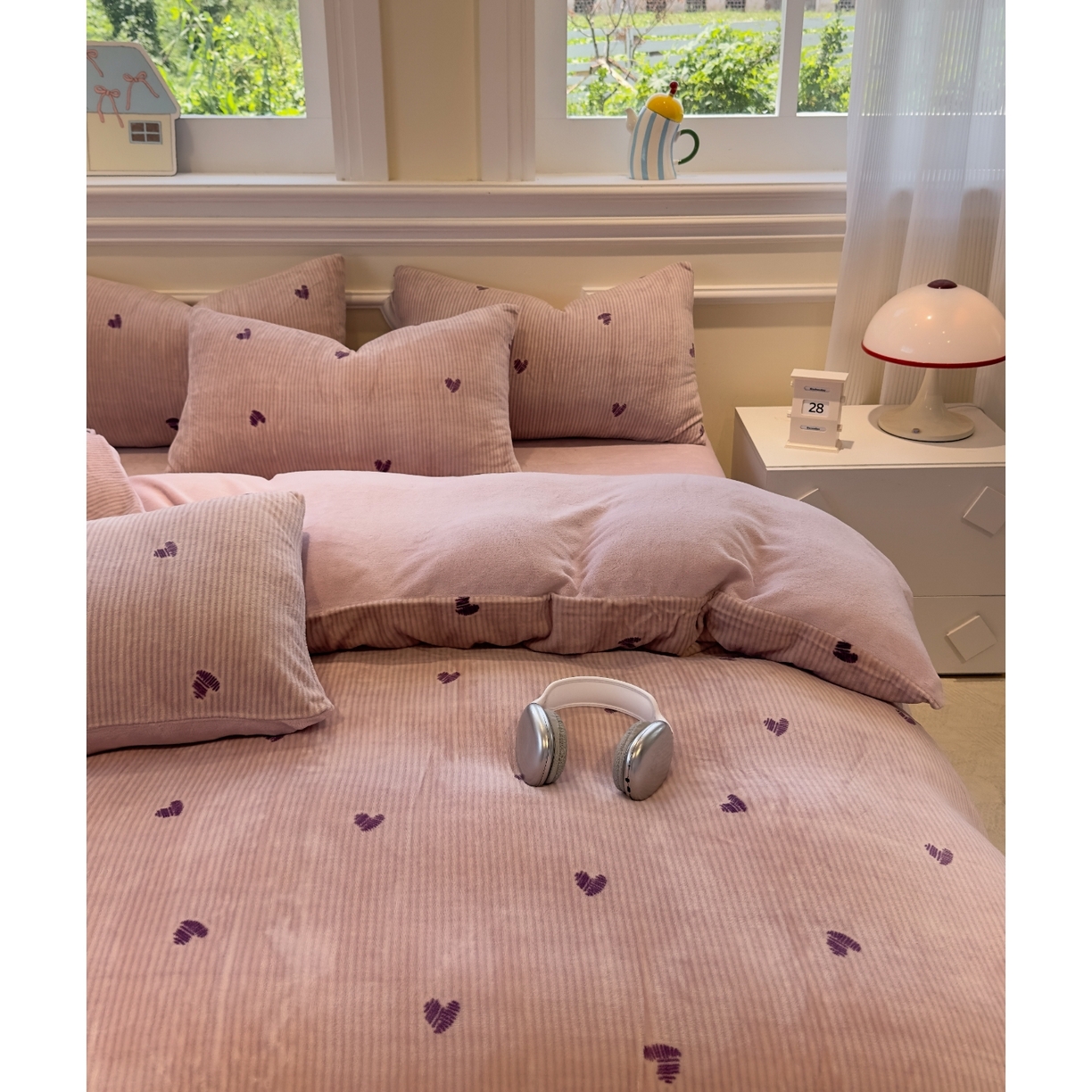 91家纺网 家纺一手货源 找家纺 yyds网供 2025新款牛奶绒四件套ins风加厚床品卡通印花三件套双面法兰绒秋冬保暖不静电 风格二 条纹爱心如愿