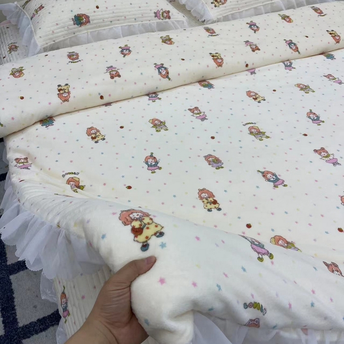 91家纺网 家纺一手货源 找家纺 禧瑞谷 2025新款冬季牛奶绒双层蕾丝花边床盖三件套床盖四件套奶糖少女