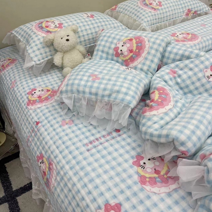 91家纺网 家纺一手货源 找家纺 禧瑞谷 2025新款冬季牛奶绒双层蕾丝花边床盖三件套床盖四件套蛋糕猫