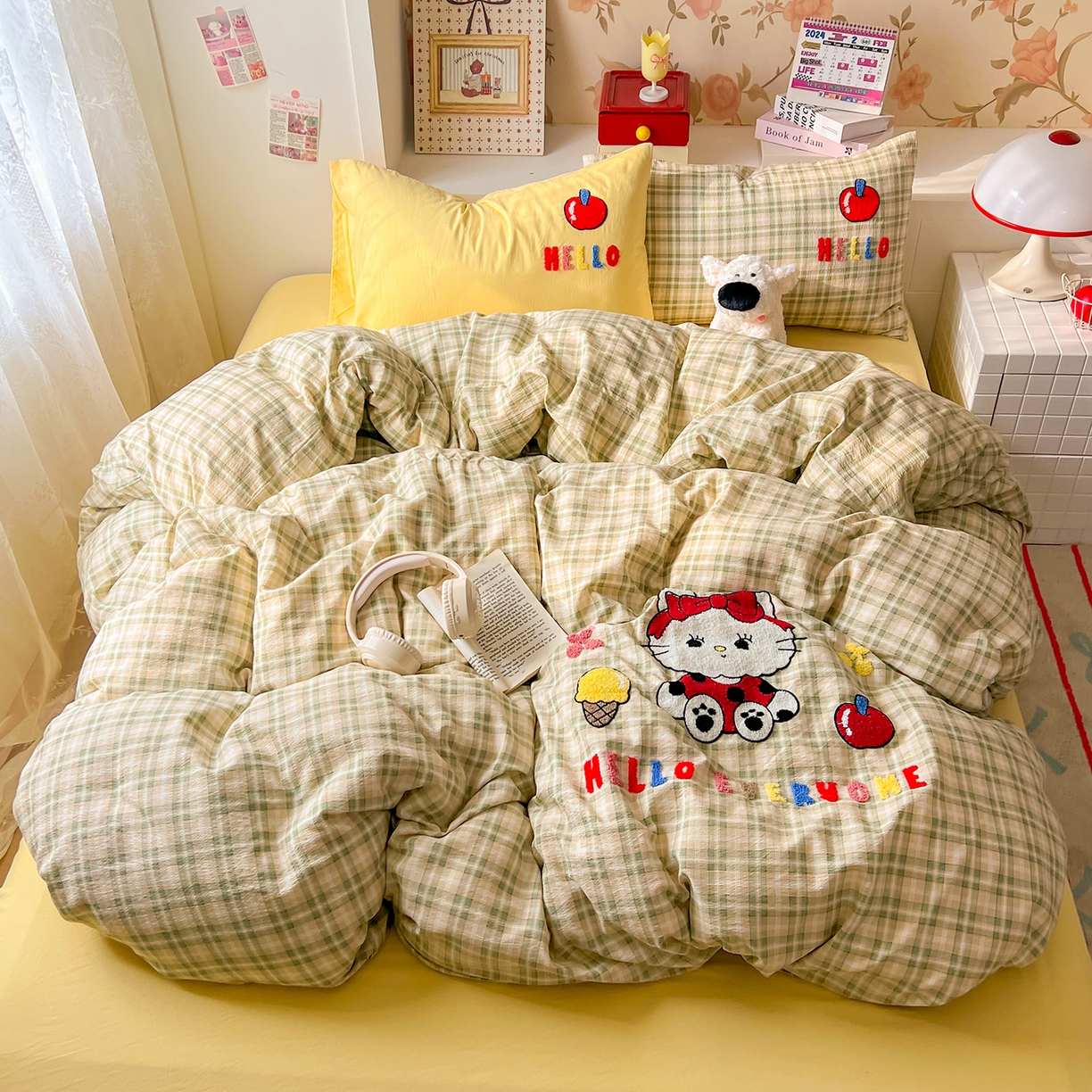 91家纺网 家纺一手货源 找家纺 （总）凯洛奇 2025新款复古风格子皱皱纱水洗棉毛巾绣四件套