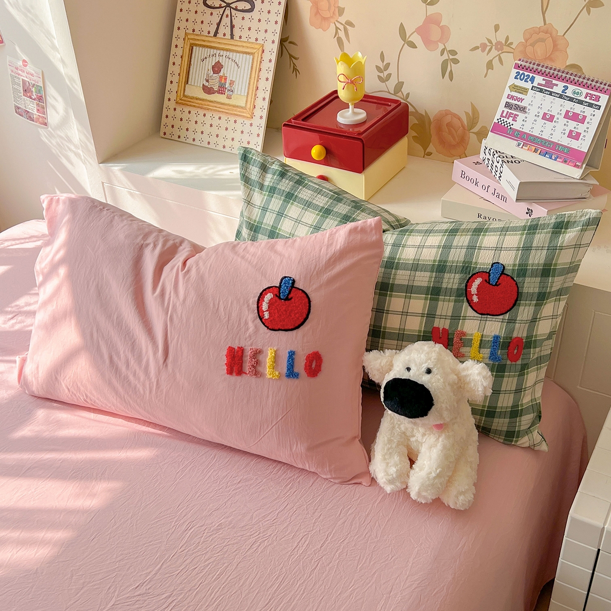 91家纺网 家纺一手货源 找家纺 凯洛奇 2025新款复古风格子皱皱纱水洗棉毛巾绣四件套 布丁猫-绿格