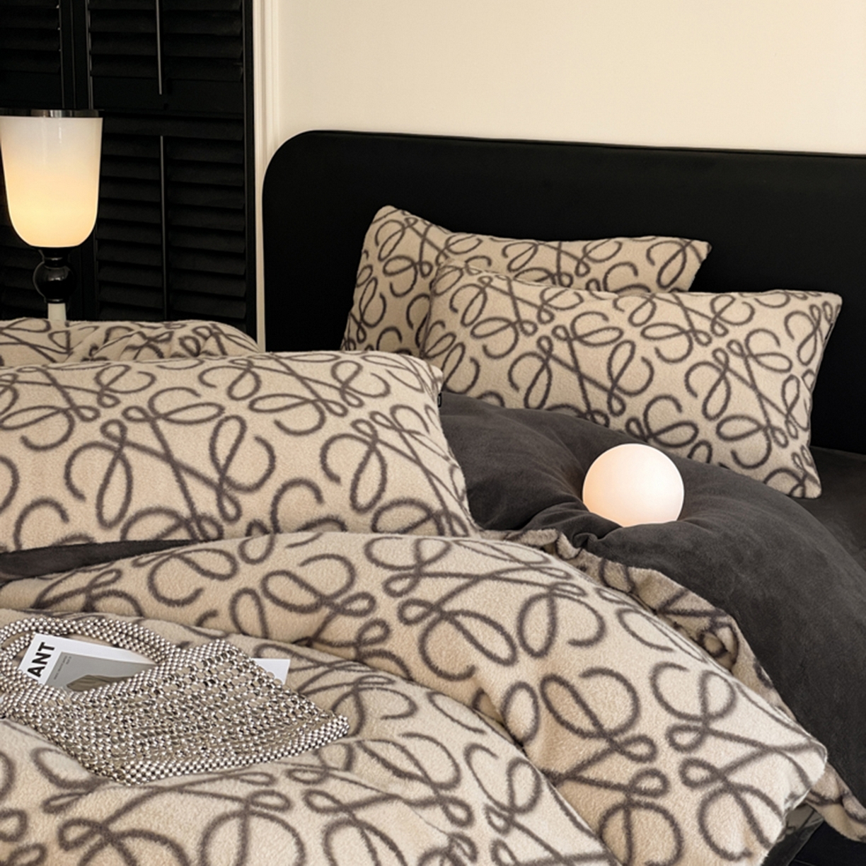 91家纺网 家纺一手货源 找家纺 宜代光年 2025新款澳羊绒保暖四件套 意威-奶白