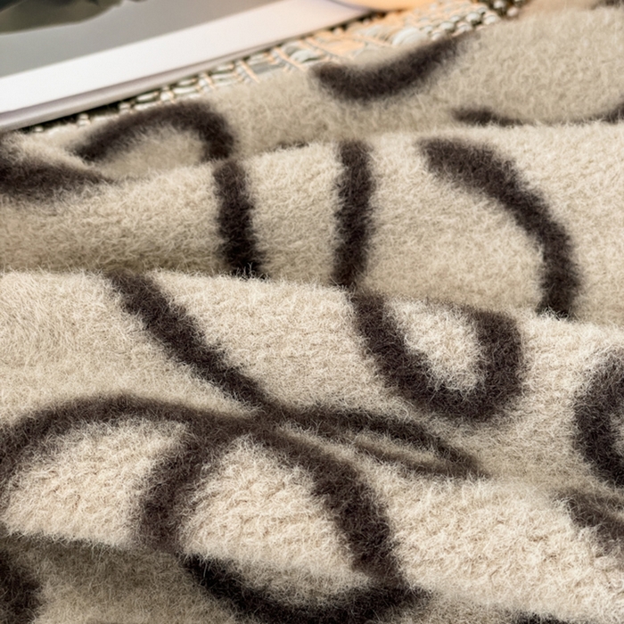 91家纺网 家纺一手货源 找家纺 宜代光年 2025新款澳羊绒保暖四件套 意威-奶白