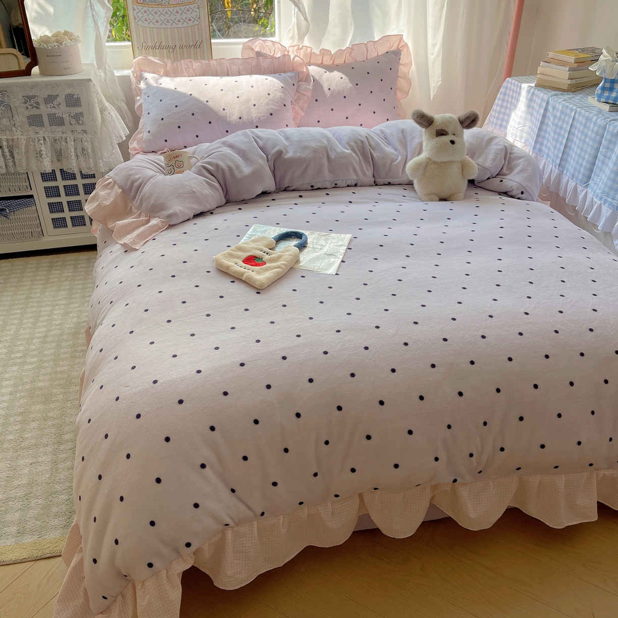 91家纺网 家纺一手货源 找家纺 丽涵家纺 2025秋冬新品韩系牛奶绒波点小格子花边四件套 奶油波点-香芋紫