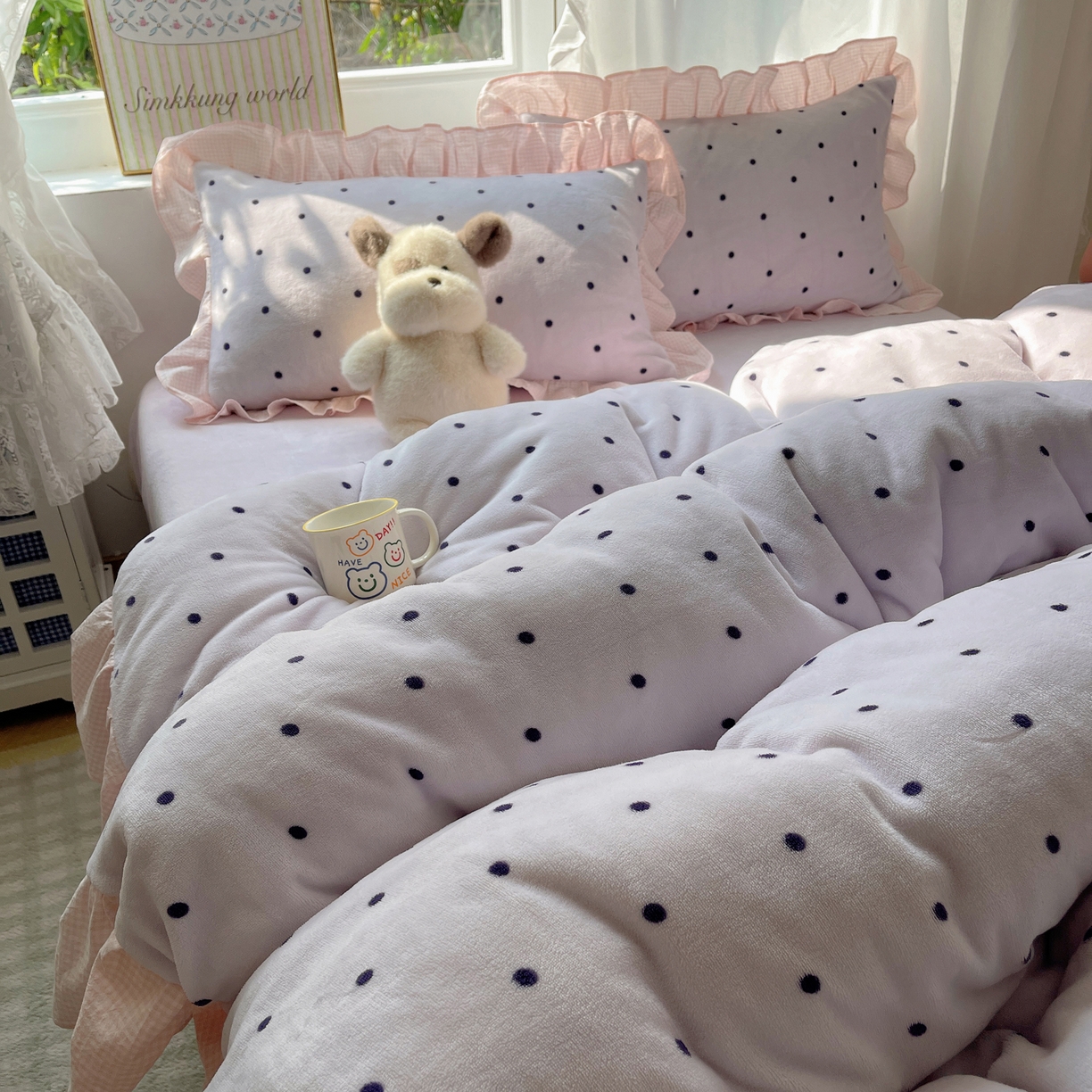 91家纺网 家纺一手货源 找家纺 丽涵家纺 2025秋冬新品韩系牛奶绒波点小格子花边四件套 奶油波点-香芋紫