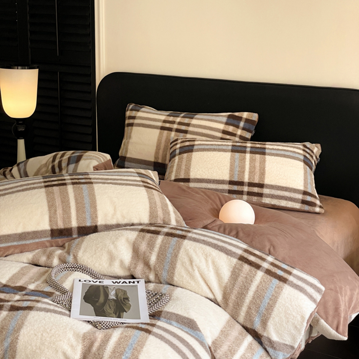 91家纺网 家纺一手货源 找家纺 宜代光年 2025新款澳羊绒保暖四件套 咖啡白格