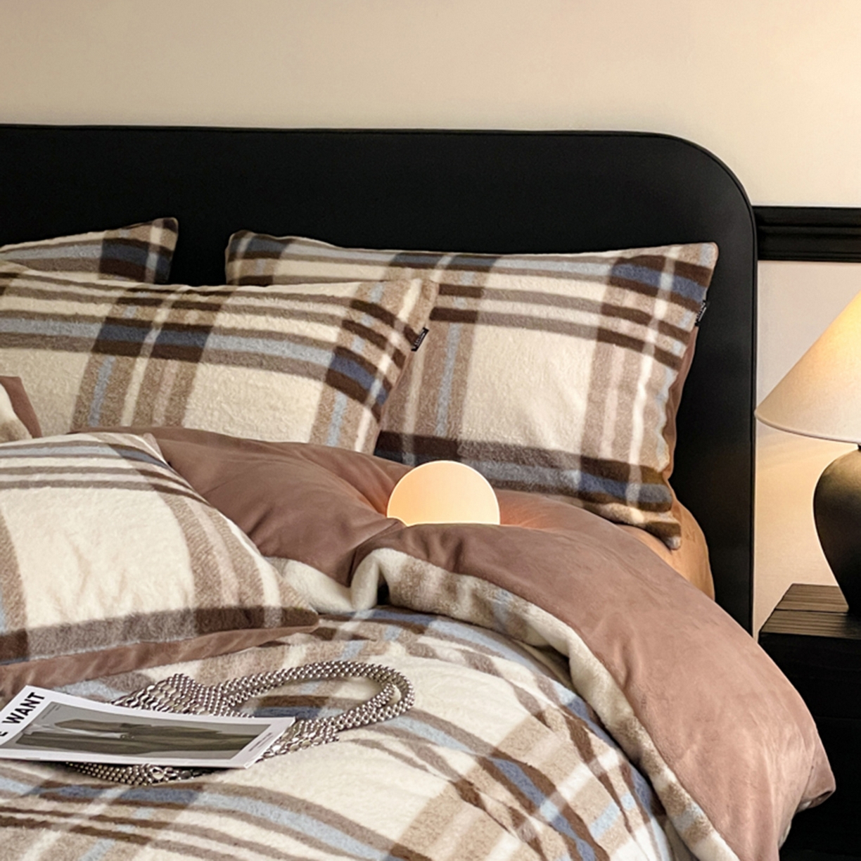 91家纺网 家纺一手货源 找家纺 宜代光年 2025新款澳羊绒保暖四件套 咖啡白格