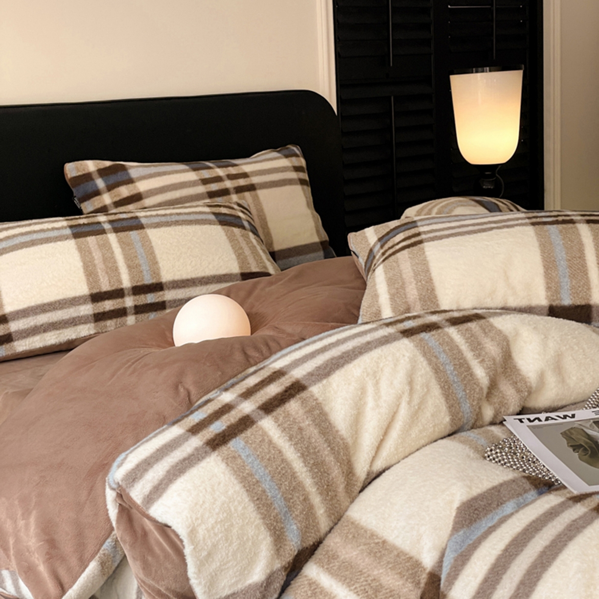 91家纺网 家纺一手货源 找家纺 宜代光年 2025新款澳羊绒保暖四件套 咖啡白格