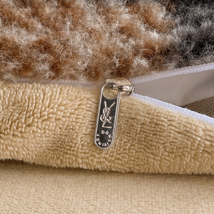 91家纺网 家纺一手货源 找家纺 宜代光年 2025新款澳羊绒保暖四件套 美拉德灰棕格