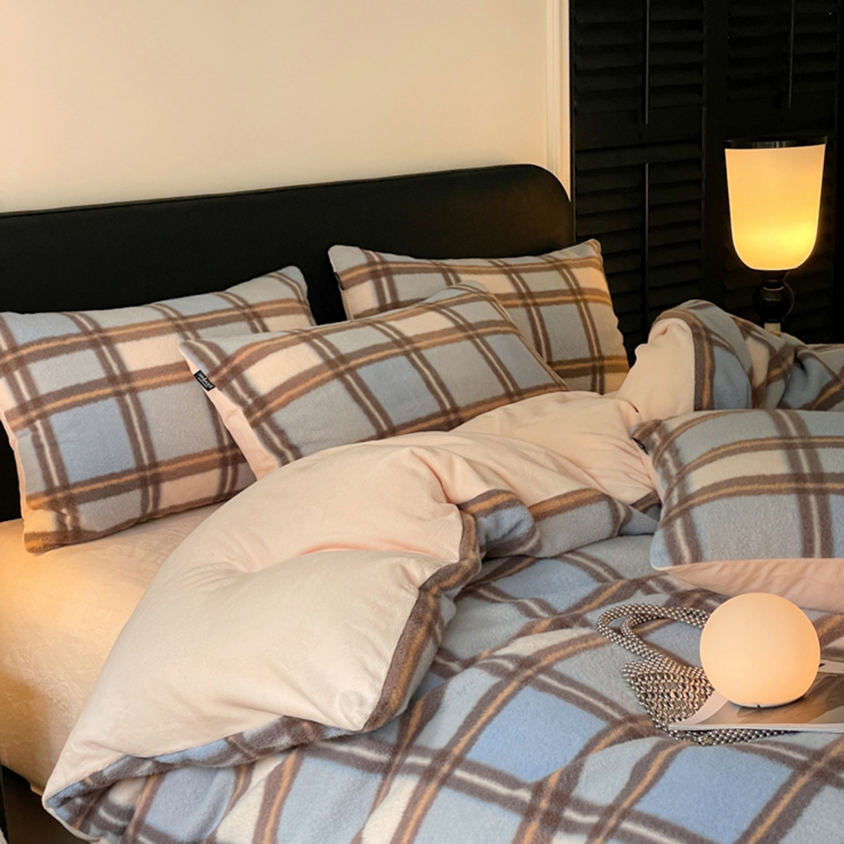 91家纺网 家纺一手货源 找家纺 宜代光年 2025新款澳羊绒保暖四件套 挪威蓝格