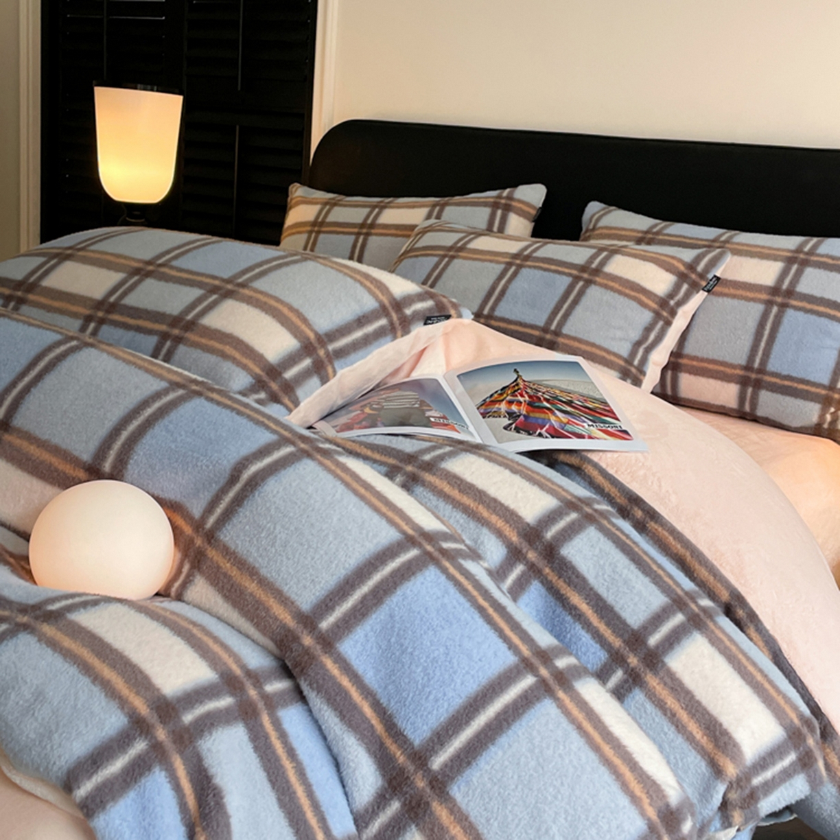 91家纺网 家纺一手货源 找家纺 宜代光年 2025新款澳羊绒保暖四件套 挪威蓝格