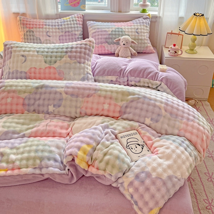 91家纺网 家纺一手货源 找家纺 （总）一比一 2025新款亲肤舒适保暖泡泡绒牛奶绒四件套