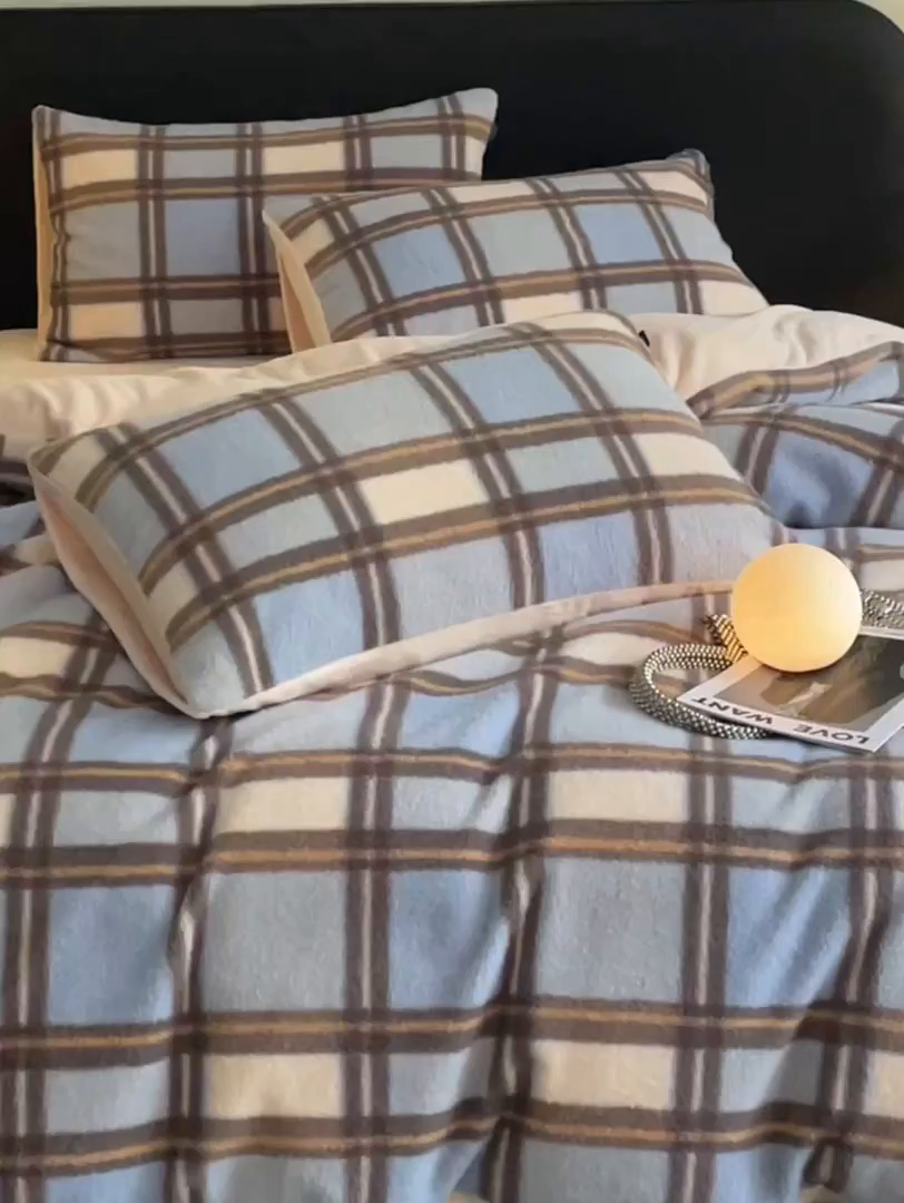 91家纺网 家纺一手货源 找家纺 宜代光年 2025新款澳羊绒保暖四件套 挪威蓝格