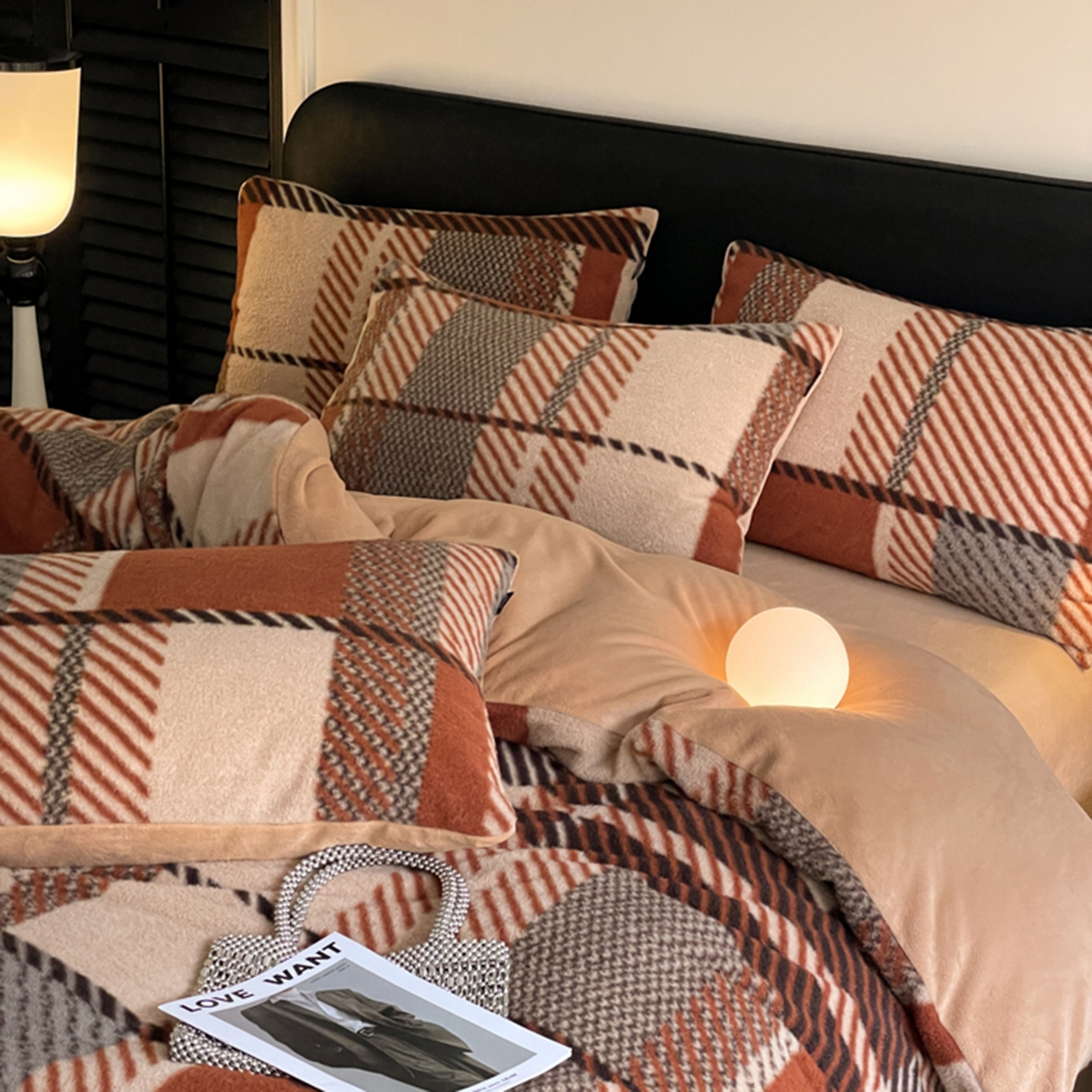 91家纺网 家纺一手货源 找家纺 宜代光年 2025新款澳羊绒保暖四件套 安哥拉红格