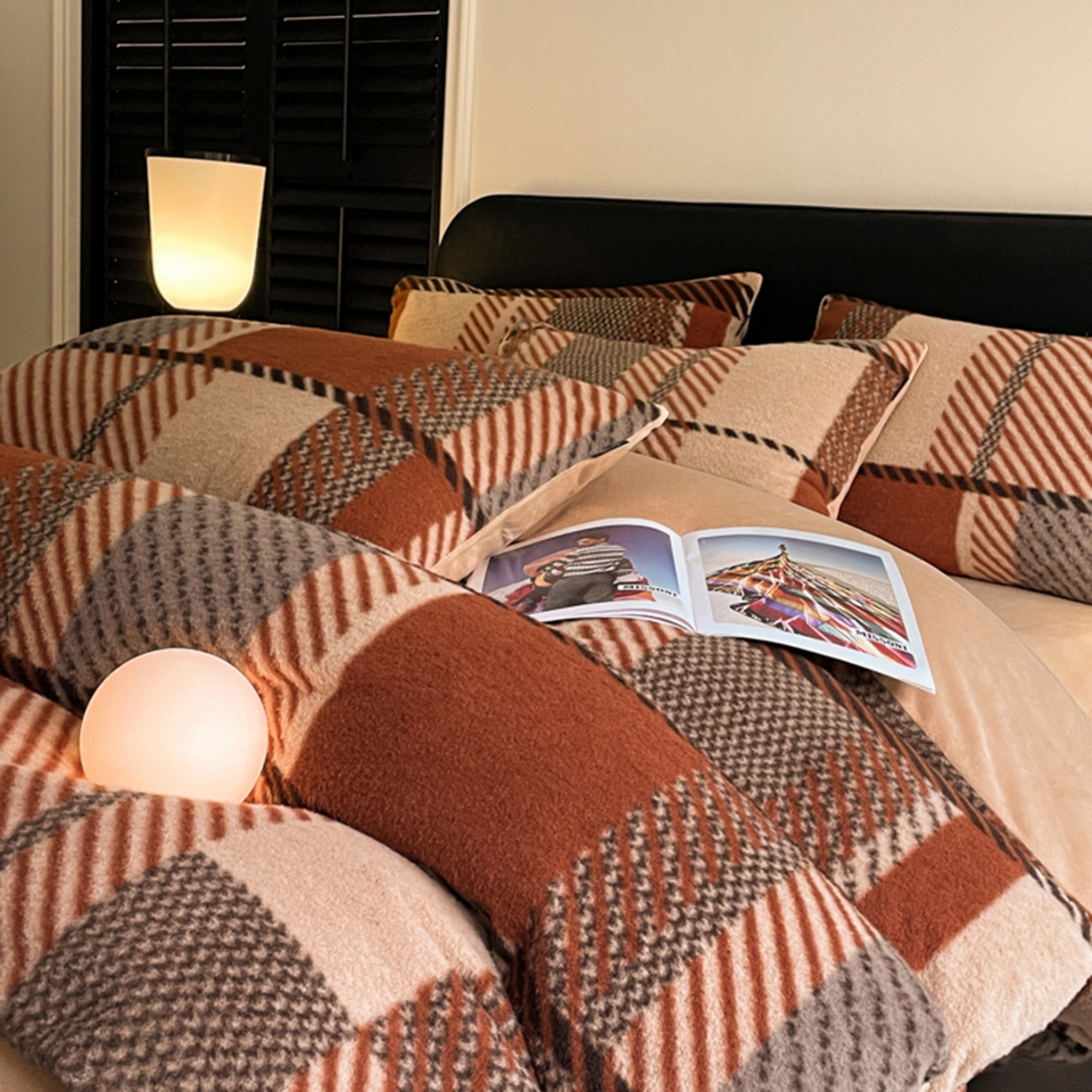 91家纺网 家纺一手货源 找家纺 宜代光年 2025新款澳羊绒保暖四件套 安哥拉红格