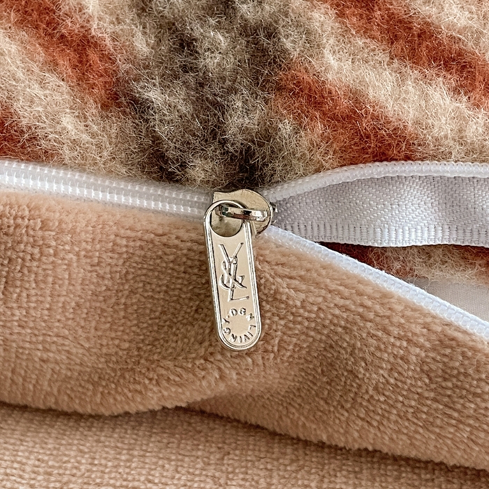 91家纺网 家纺一手货源 找家纺 宜代光年 2025新款澳羊绒保暖四件套 安哥拉红格