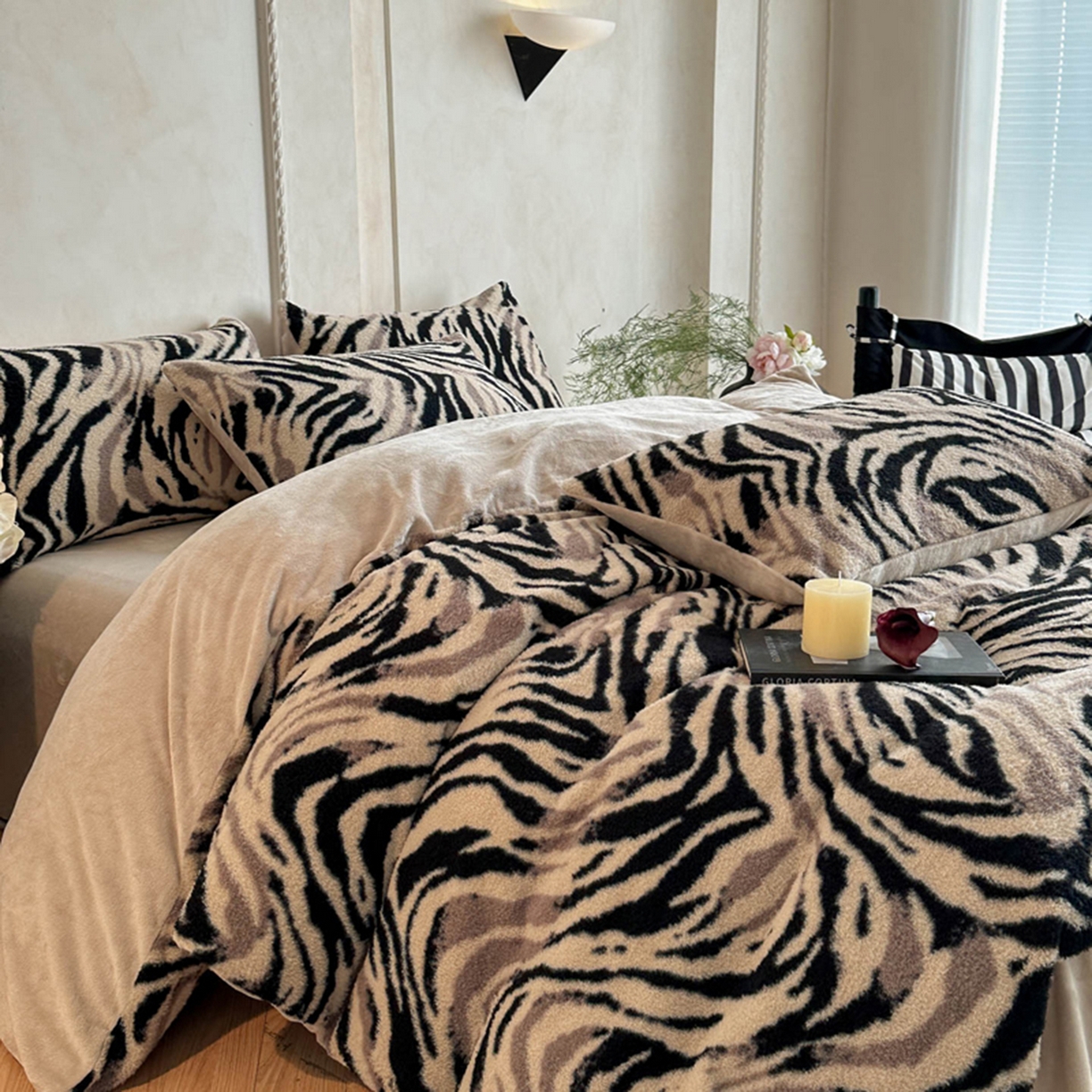 91家纺网 家纺一手货源 找家纺 宜代光年 2025新款澳羊绒保暖四件套 斑马纹韵
