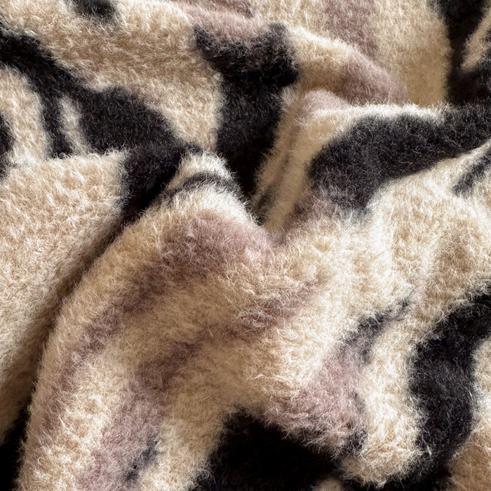 91家纺网 家纺一手货源 找家纺 宜代光年 2025新款澳羊绒保暖四件套 斑马纹韵