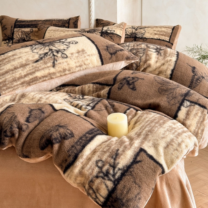 91家纺网 家纺一手货源 找家纺 宜代光年 2025新款澳羊绒保暖四件套 复古蝶花