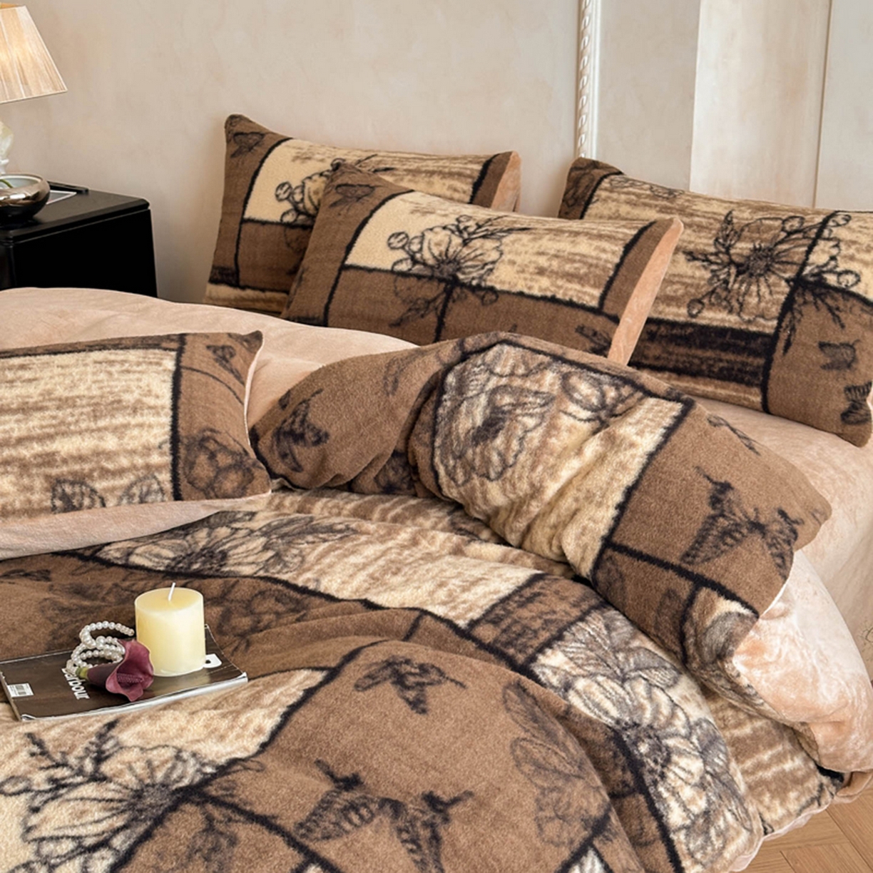 91家纺网 家纺一手货源 找家纺 宜代光年 2025新款澳羊绒保暖四件套 复古蝶花