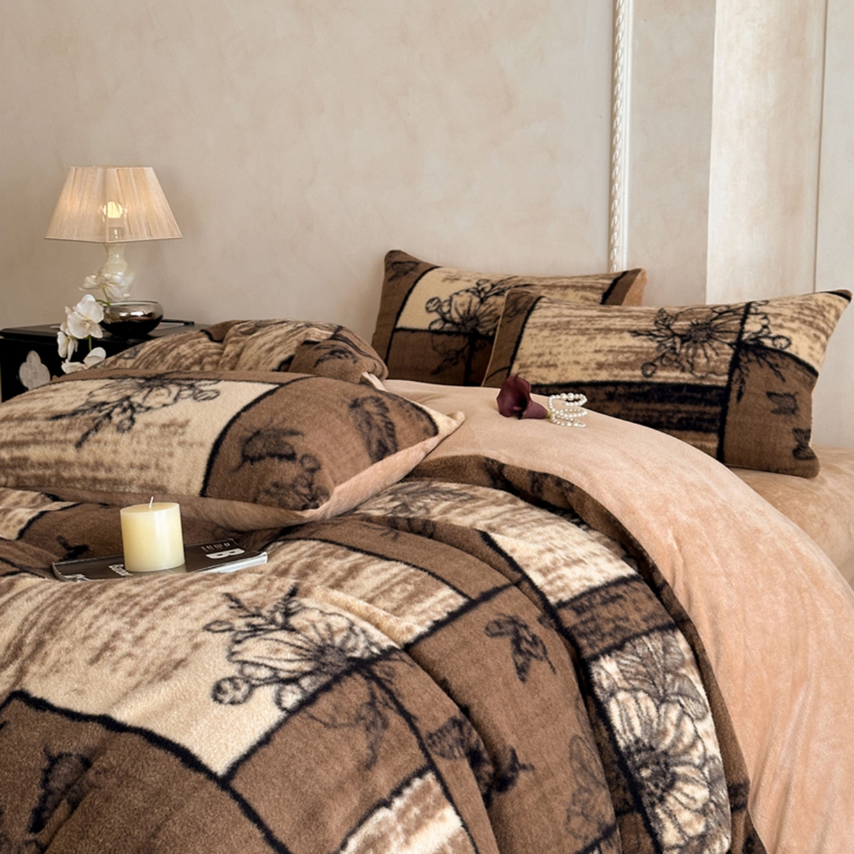 91家纺网 家纺一手货源 找家纺 宜代光年 2025新款澳羊绒保暖四件套 复古蝶花