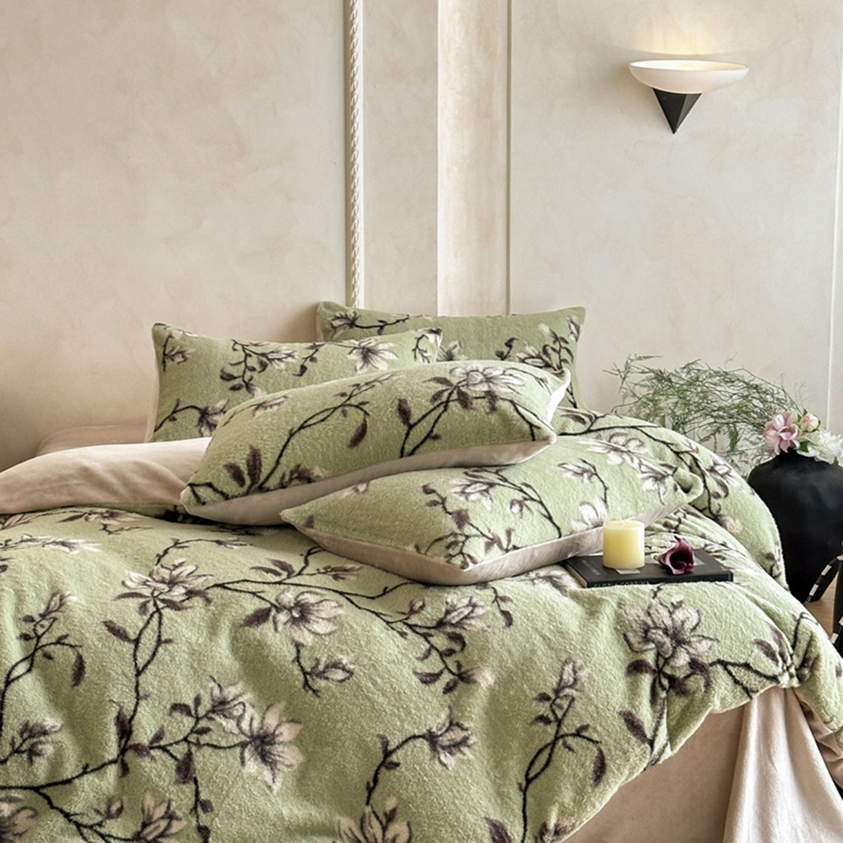 91家纺网 家纺一手货源 找家纺 宜代光年 2025新款澳羊绒保暖四件套 青枝玉兰