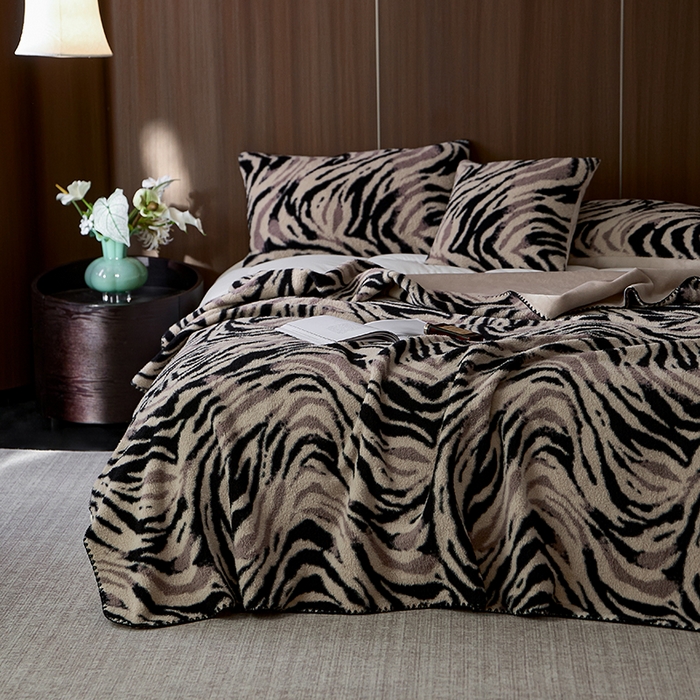 91家纺网 家纺一手货源 找家纺 （总）宜代光年 2025新款奥羊绒复合毛毯子毛毯