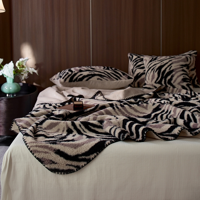 91家纺网 家纺一手货源 找家纺 （总）宜代光年 2025新款奥羊绒复合毛毯子毛毯