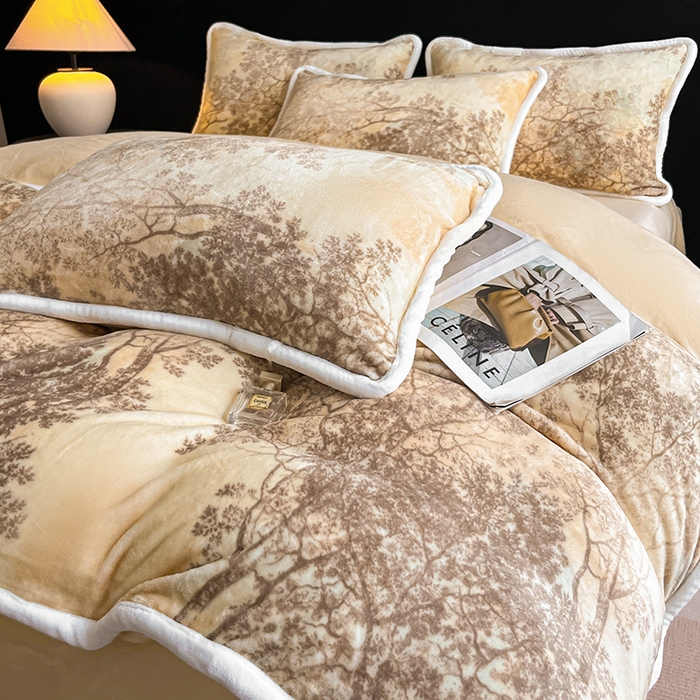 91家纺网 家纺一手货源 找家纺 （总推）诺梵2025新款牛8斤奶绒印花包边四件套