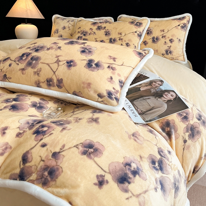 91家纺网 家纺一手货源 找家纺 （总推）诺梵2025新款牛8斤奶绒印花包边四件套